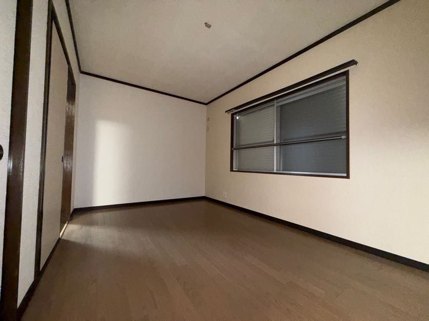 神戸市東灘区深江本町１丁目のアパートの居間・リビング