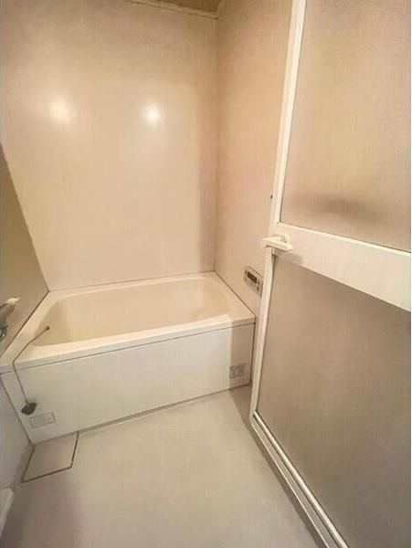 西宮市今津曙町の賃貸マンションの浴室