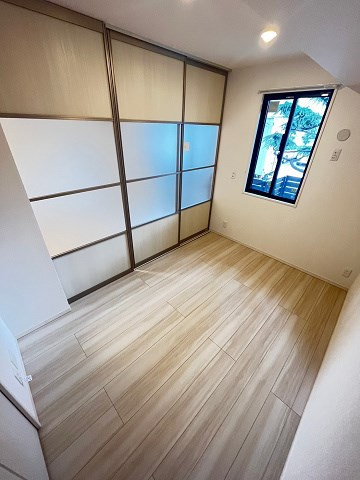 西宮市甲子園口２丁目のアパートの居間・リビング