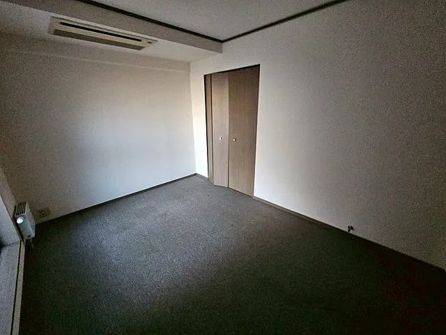 芦屋市浜町の賃貸マンションの居間・リビング