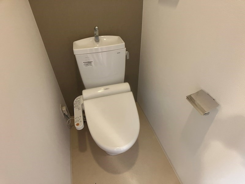 神戸市中央区花隈町の賃貸マンションのトイレ