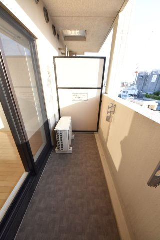 神戸市中央区花隈町の賃貸マンションのバルコニー