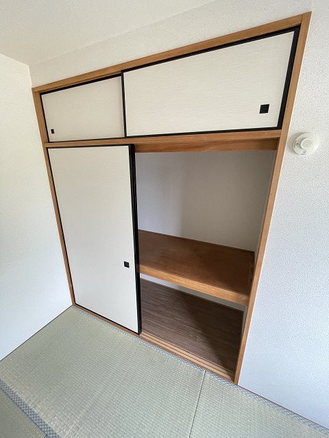 西宮市獅子ケ口町の賃貸マンションの収納