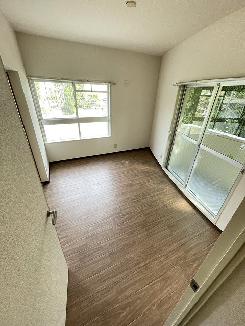 西宮市獅子ケ口町の賃貸マンションの居間・リビング