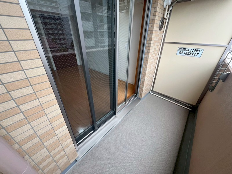 神戸市中央区南本町通５丁目の賃貸マンションのバルコニー