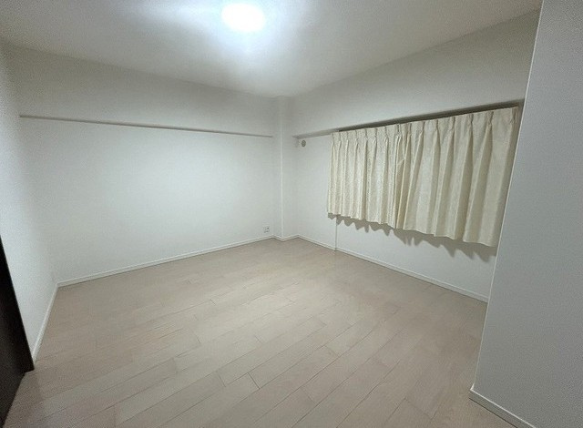 芦屋市朝日ケ丘町の賃貸マンションの居間・リビング