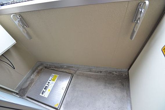 神戸市中央区北長狭通４丁目の賃貸マンションのバルコニー