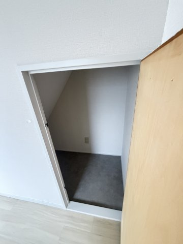 神戸市灘区篠原中町３丁目の賃貸マンションの収納