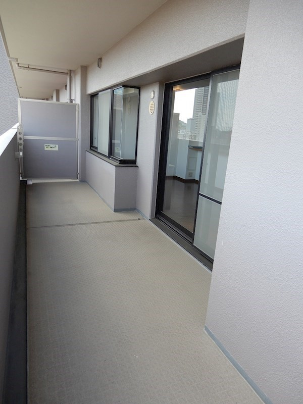 パークハイム神戸熊内町のバルコニー