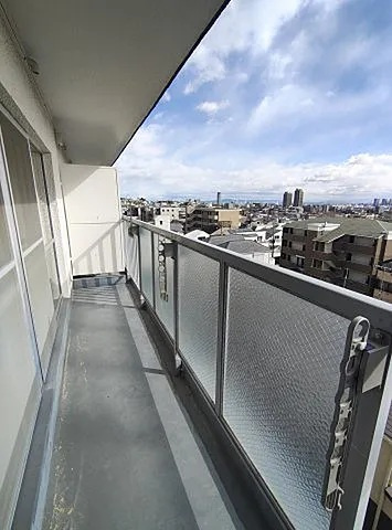 神戸市灘区上野通１丁目の賃貸マンションのバルコニー