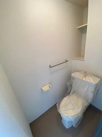 シャムロックコート西岡本のトイレ