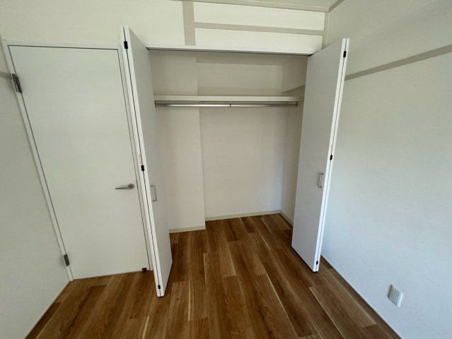 神戸市東灘区森南町１丁目の賃貸マンションの収納