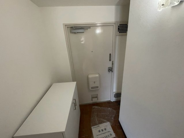 神戸市東灘区森南町１丁目の賃貸マンションの玄関