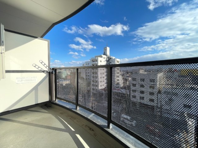 神戸市中央区国香通６丁目の賃貸マンションのバルコニー
