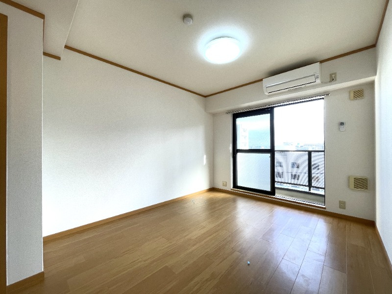 神戸市中央区国香通６丁目の賃貸マンションの居間・リビング