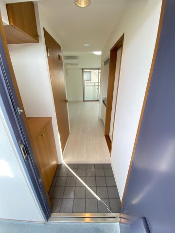 芦屋市親王塚町の賃貸マンションの玄関