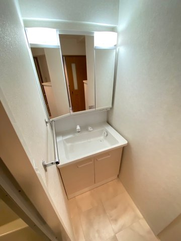 芦屋市親王塚町の賃貸マンションの洗面所