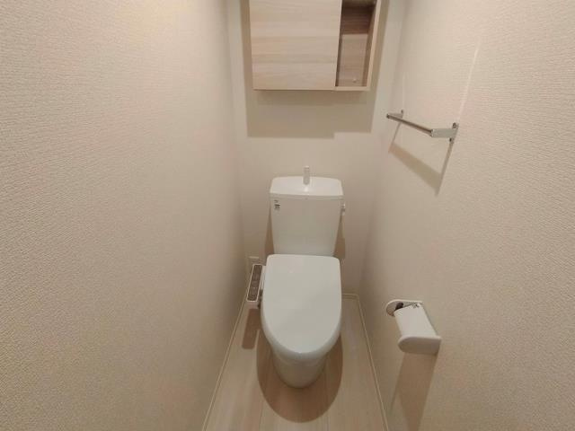 西宮市青木町のアパートのトイレ