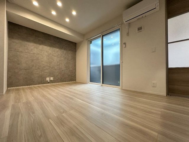 西宮市青木町のアパートの居間・リビング