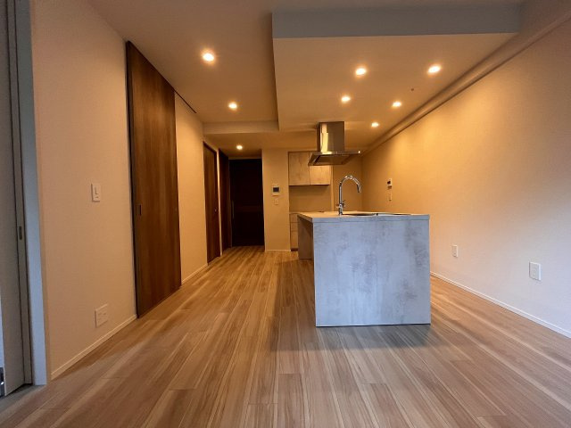 神戸市中央区中山手通２丁目の賃貸マンションの居間・リビング
