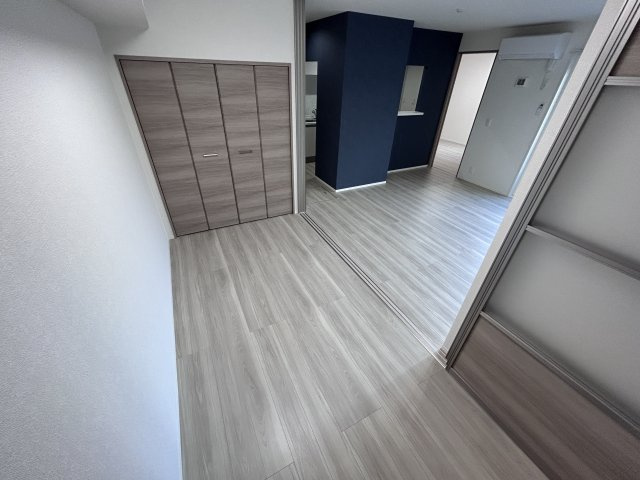 西宮市青木町のアパートの居間・リビング