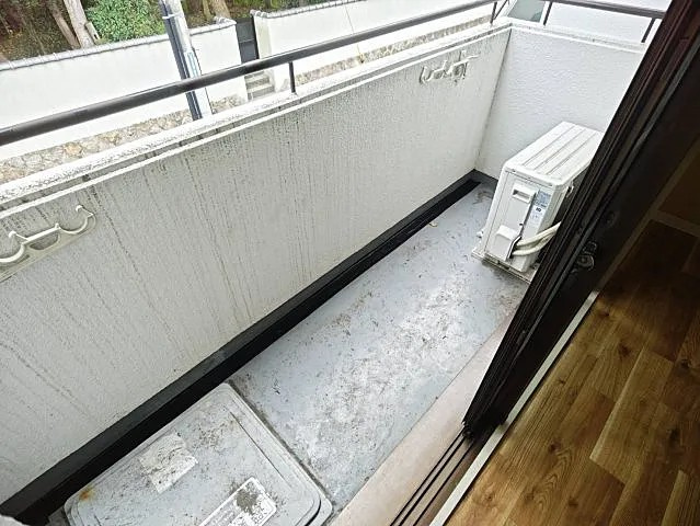神戸市灘区岩屋中町４丁目の賃貸マンションのバルコニー