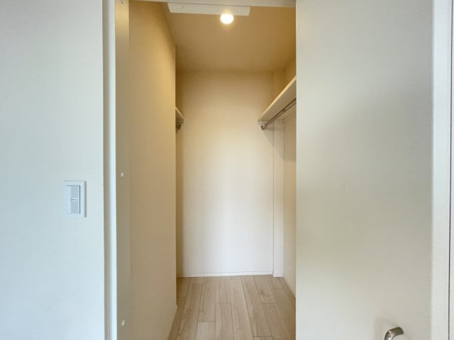 西宮市甲子園浜田町の賃貸マンションの収納