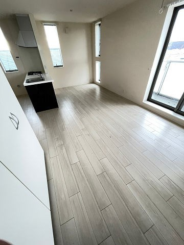 西宮市甲子園浜田町の賃貸マンションの居間・リビング