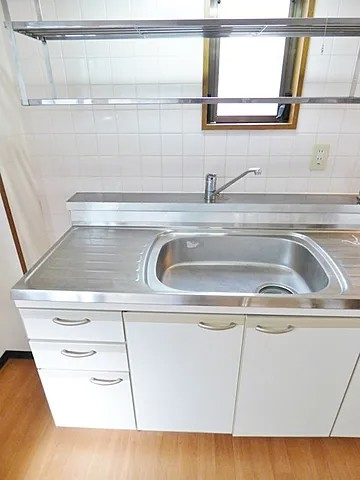 芦屋市平田町の賃貸マンションのキッチン