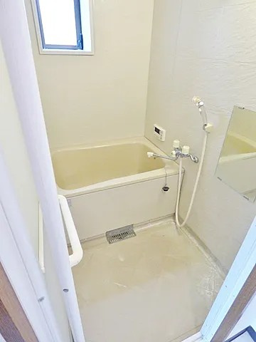 芦屋市平田町の賃貸マンションの浴室