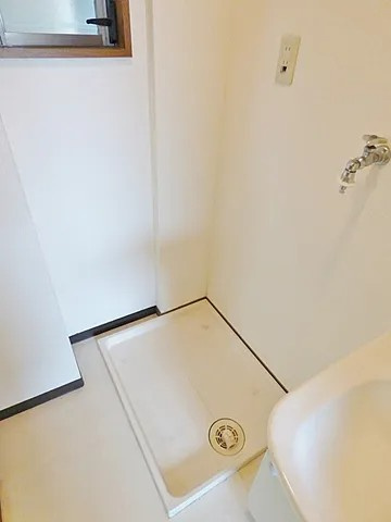 芦屋市平田町の賃貸マンションの洗面所