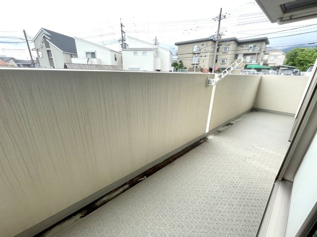西宮市神園町の賃貸マンションのバルコニー