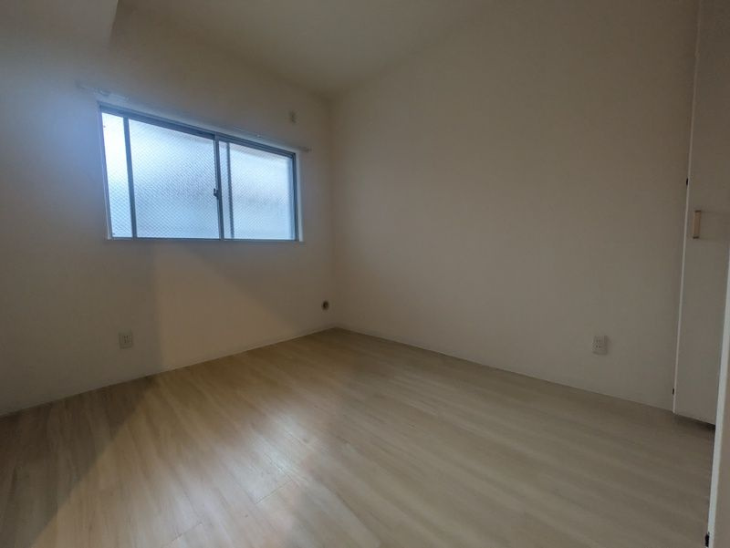 西宮市甲子園口北町の賃貸マンションの居間・リビング