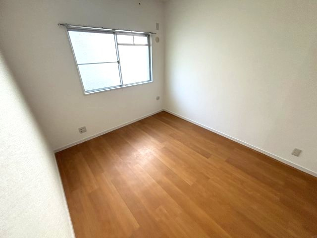西宮市中浜町の賃貸マンションの居間・リビング