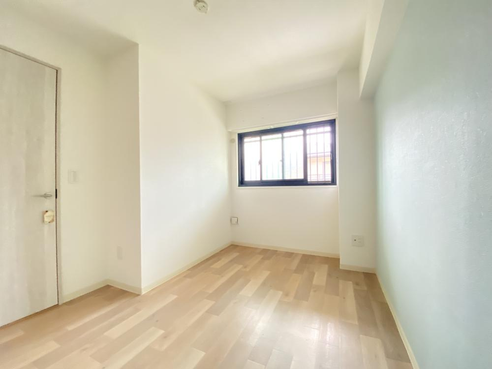 西宮市甲東園２丁目の賃貸マンションの居間・リビング