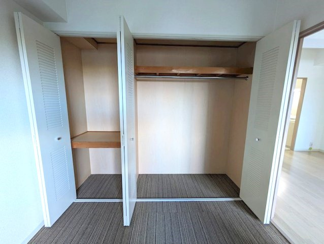 西宮市甲東園１丁目の賃貸マンションの収納