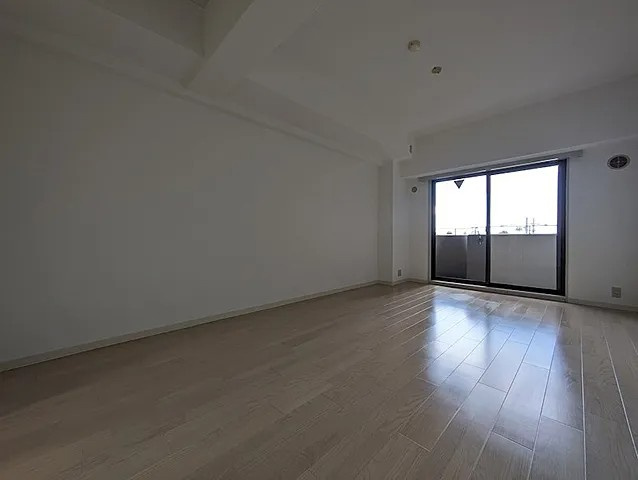 西宮市甲東園１丁目の賃貸マンションの居間・リビング