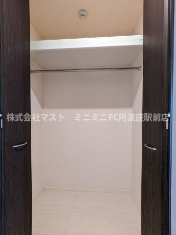 大阪市福島区吉野１丁目のアパートの収納