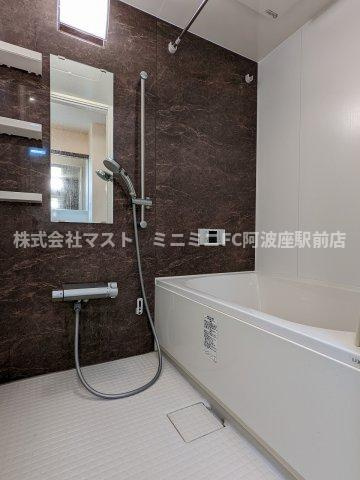 大阪市福島区吉野１丁目のアパートの浴室