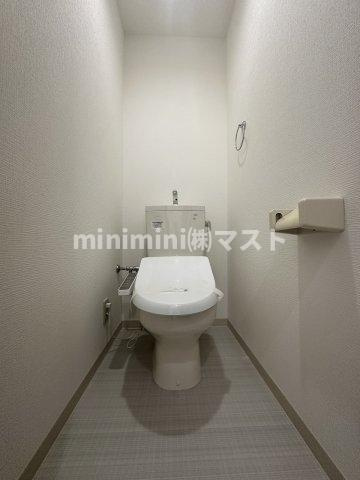大阪市福島区鷺洲１丁目の賃貸マンションのトイレ