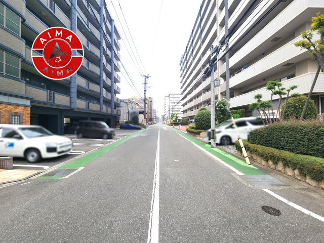 アンピール博多駅南の現況写真|前面道路含む現地の写真です。