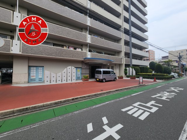 アンピール博多駅南|きれいなエントランス入口です。