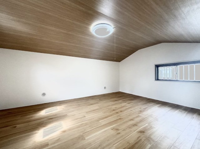 【洋室】 | けやきが丘住宅7号棟/大型ロフト付き/天井高3.9ｍ超 | ◆その邸が魅せる、気品・上質・重厚感・極細やかさ、そのすべては訪れた者に安らぎと品性を与える特別な空間です。ここに住むからこそ意味がある。すべての（始まり）をここから迎えます。

