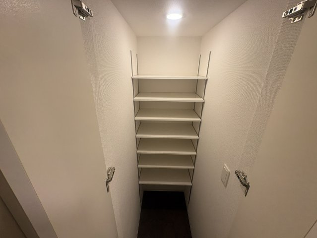 セレニテ江坂ルフレの収納