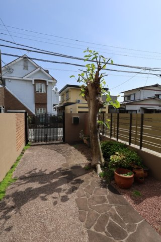 東区戸建て の庭