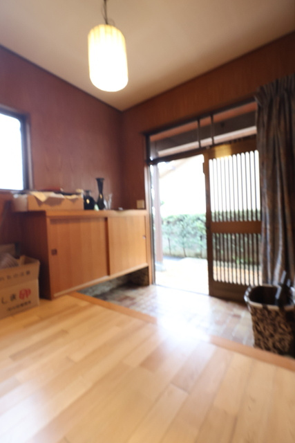 東区戸建て の玄関