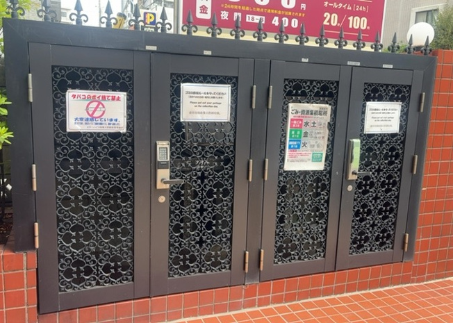 【設備】 | スターハイツ相模大野駅前 | 共有部分は、住民なら誰もが使える設備のこと。例えば駐車場やエレベーター、インターネット設備、セキュリティ設備などがあります。他にも、マンションの廊下・外部階段やエントランス・ゴミ置き場などがあります。