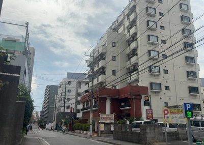 【外観】 | スターハイツ相模大野駅前 | マンションの外観は非常に重要なポイントです！外観の善し悪しは資産価値に大きな影響を与えます。外観のいいマンションを購入することで、高値で売却がしやすく、買い手が見つかりやすいというメリットがあります。