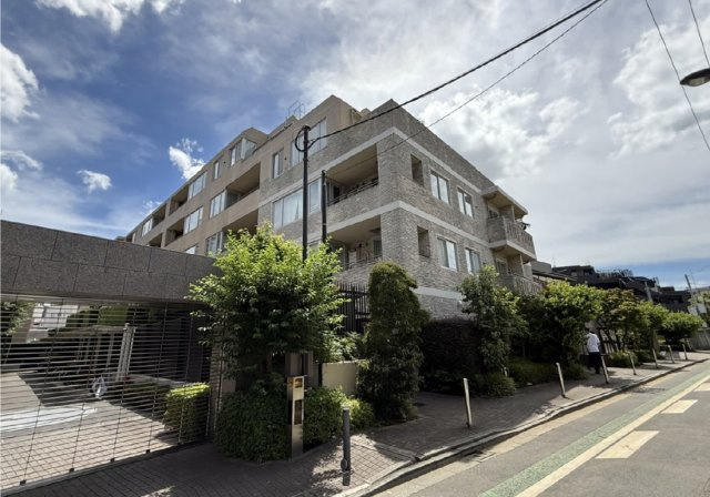 パークコート市谷仲之町の外観|おしゃれな外観です