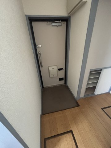 【玄関】